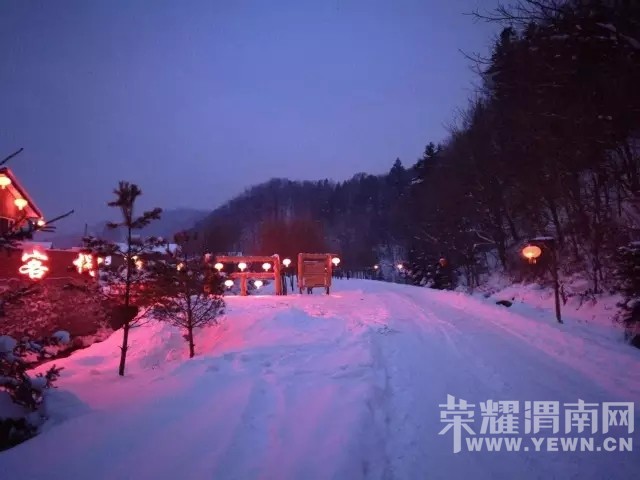 ��μ�Ϸŷ������������ˡ�����ѩ��˫��������