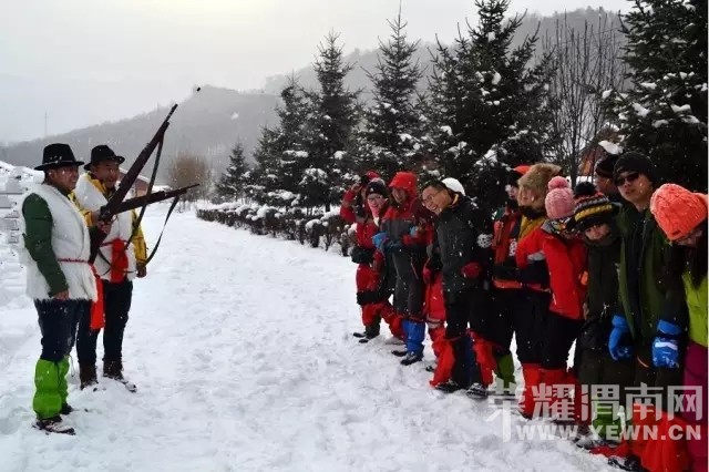 ��μ�Ϸŷ������������ˡ�����ѩ��˫��������