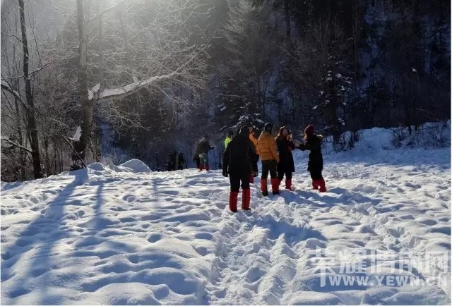 ��μ�Ϸŷ������������ˡ�����ѩ��˫��������