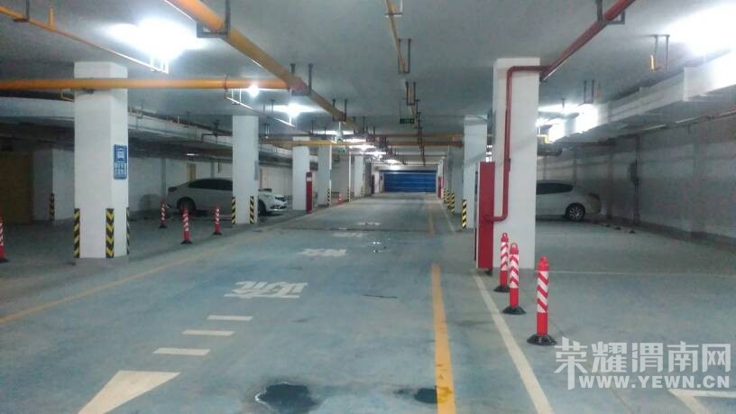 ������μ�ϸ���վ����ͣ������ѿ���һǧ����λ��