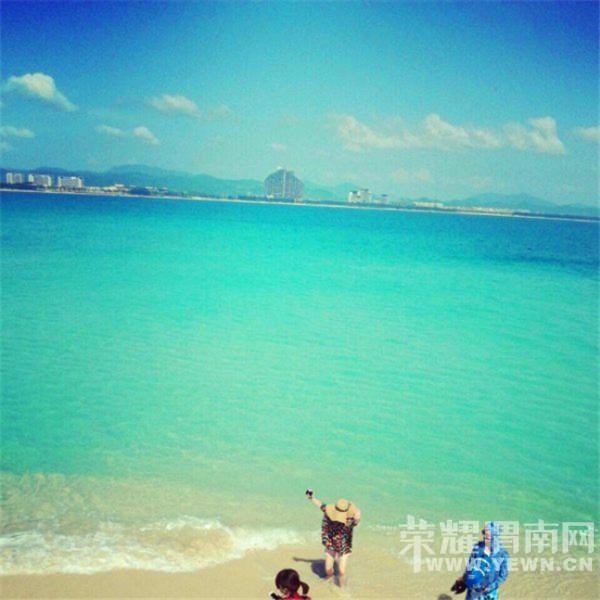 ��һ���ķ�񣬣����Ʋ�һ������