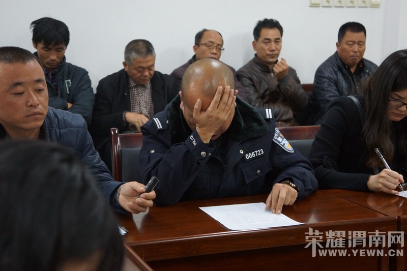 �γǽ����ɳ�����λ��ѳְ������������Ӣ��