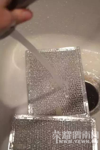 105156g0l6hlc1dal0lz27.jpg
