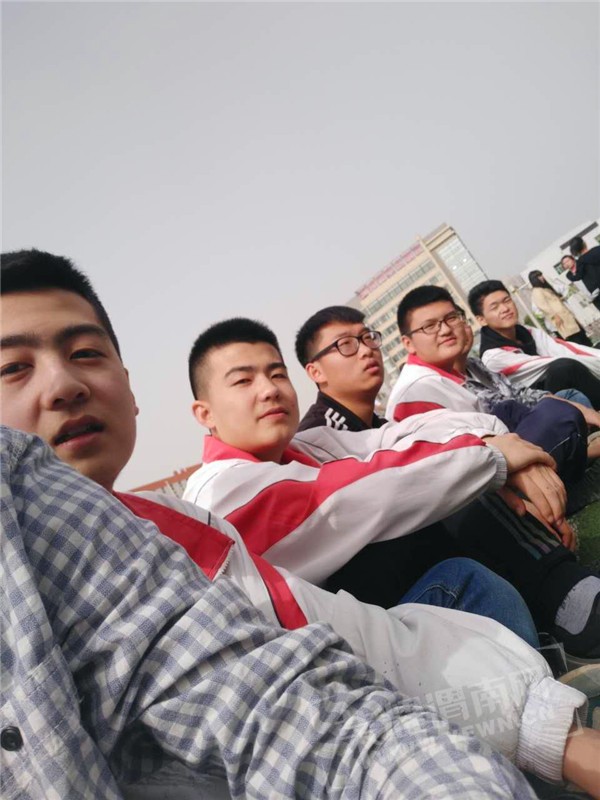 110844avzuxrr2bvrbxrrk.jpg
