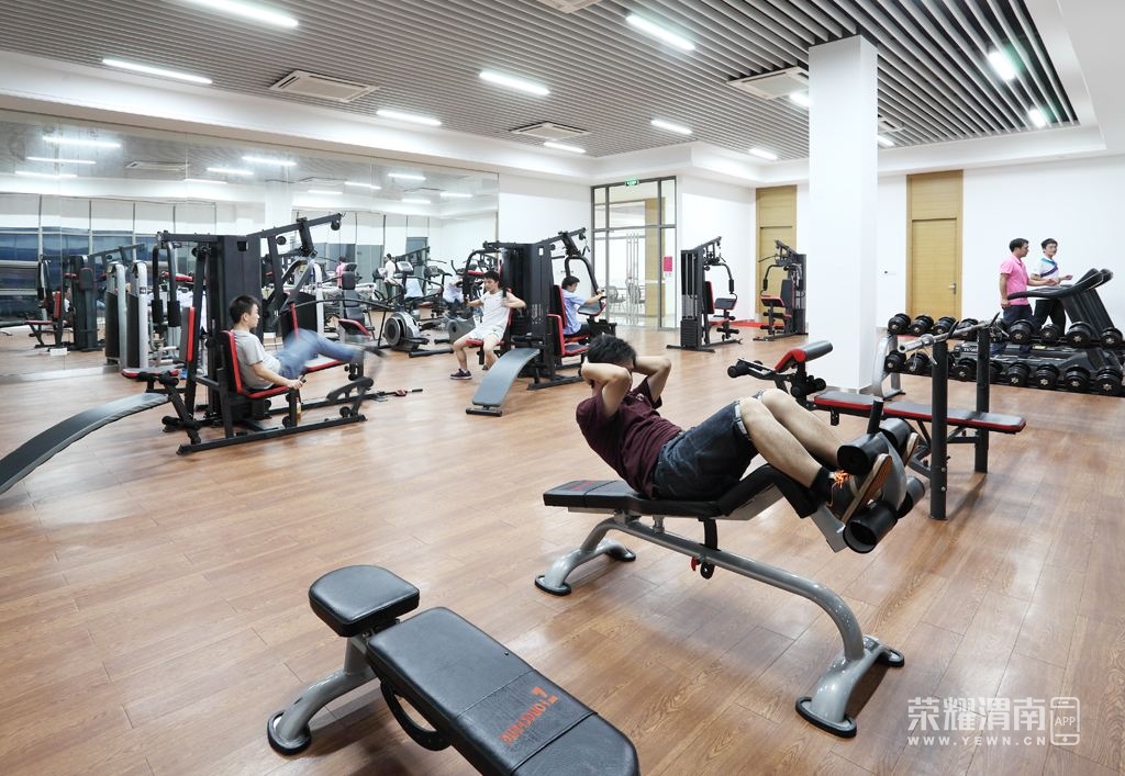 渭南有那种私人独处空间的健身房吗?看到跑步机上的汗渍就难受