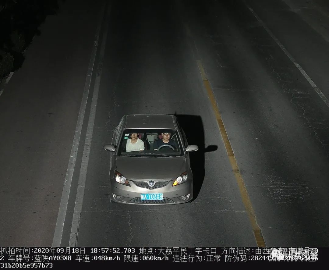 153029djyfzbryb8cn5j21.jpg