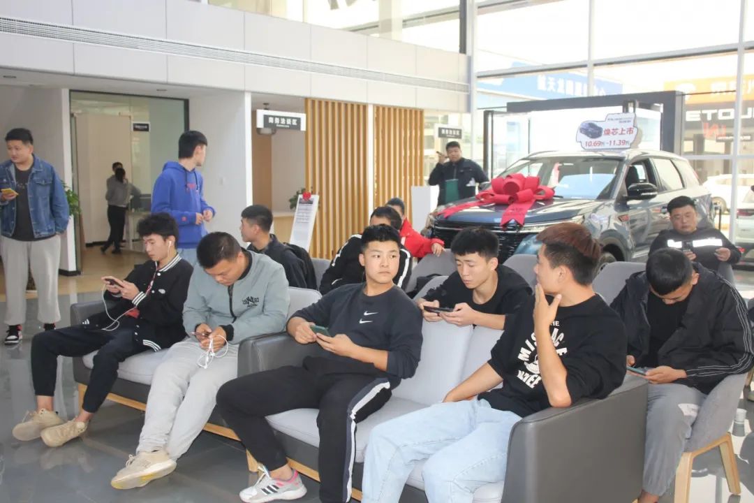 113446dz9j8ss8xx1sgjog.jpg