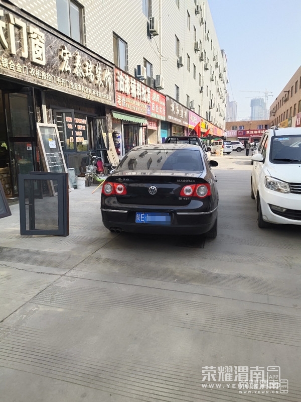 135536is00swthgj1ah390_����.jpg