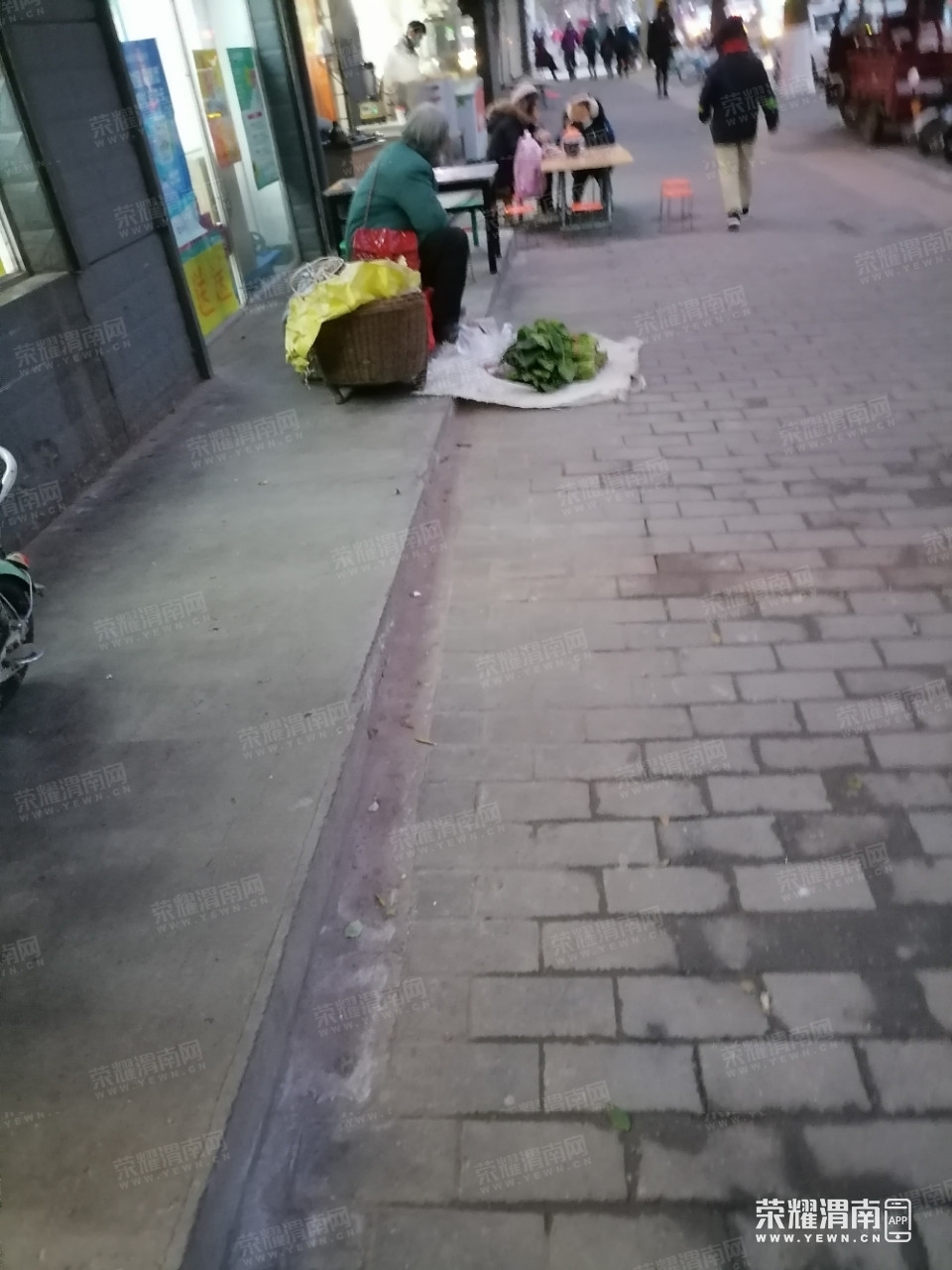1.jpg