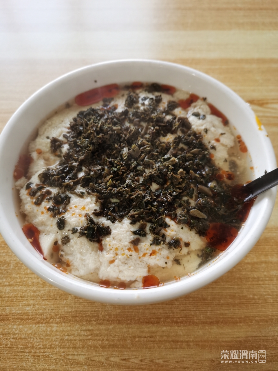 渭南名吃——豆腐泡,你喋过吗?再配上一碗老浆,一天都能暖洋洋.