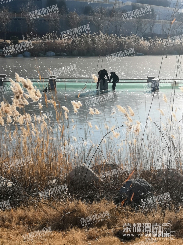 163827nv1e9e1i5j0lv0c9.jpg