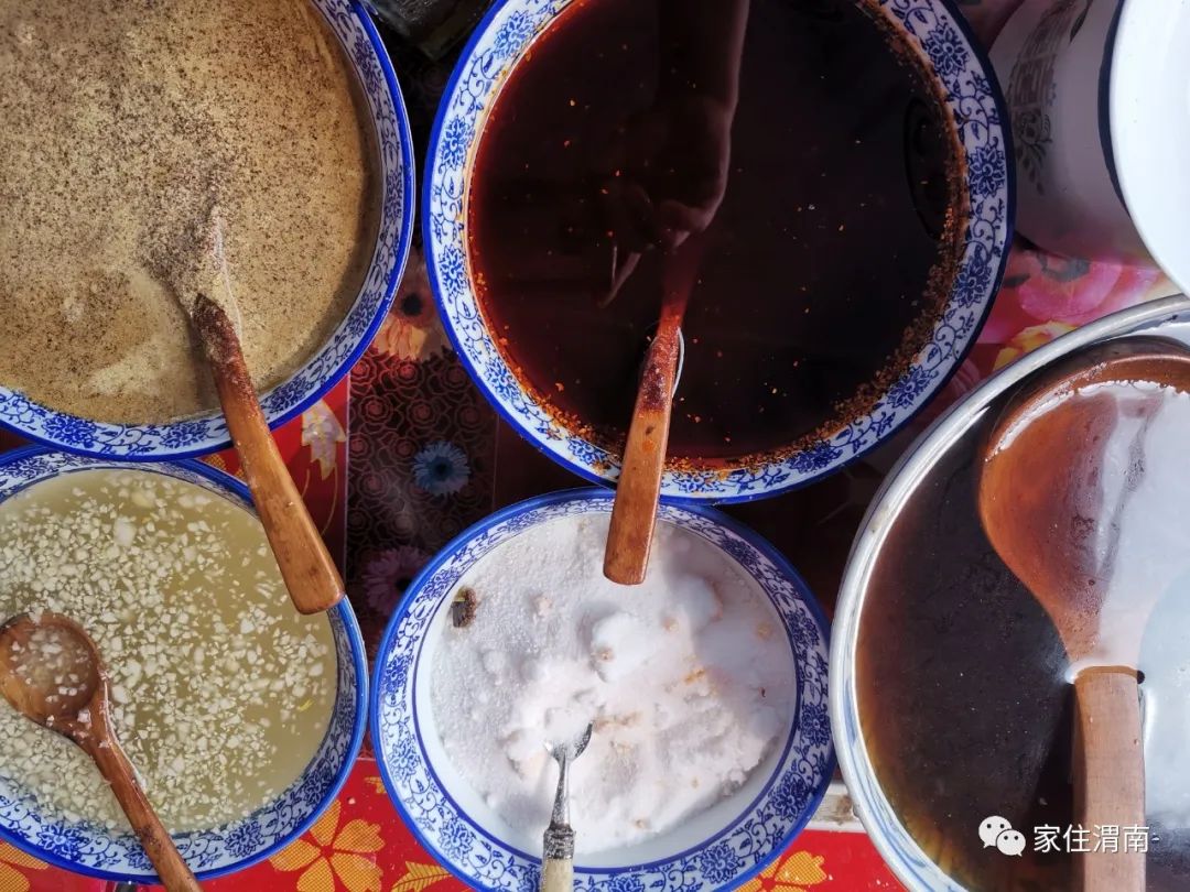 美图】韦庄铜刀凉粉,儿时的味道,回味无穷.