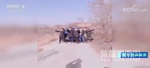 142813le89ileq89laliqu.jpg