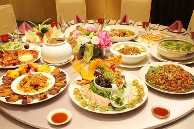 25【晚8点红包】大家觉得酒席的菜打包合适吗?为什么?