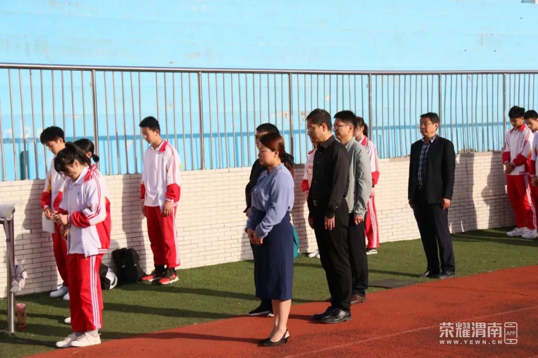 150749aez9cf7izxabcb9j.jpg