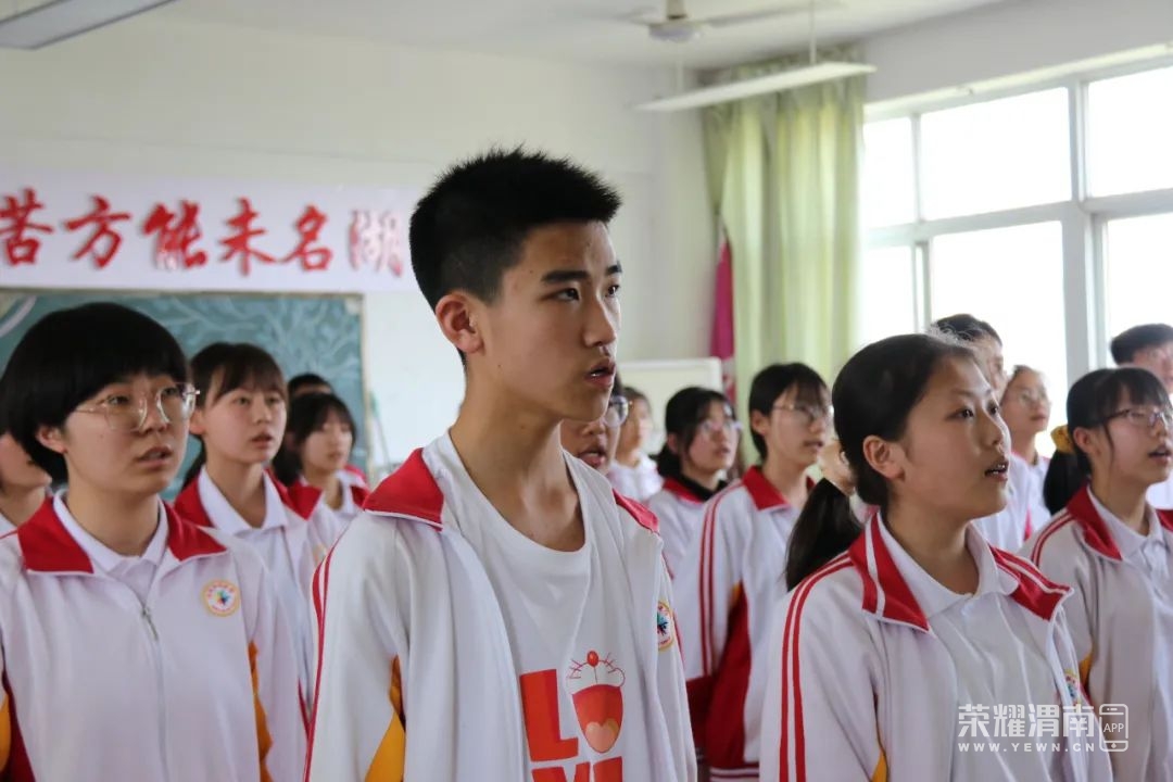 150752le6o27q19l7y7q8s.jpg