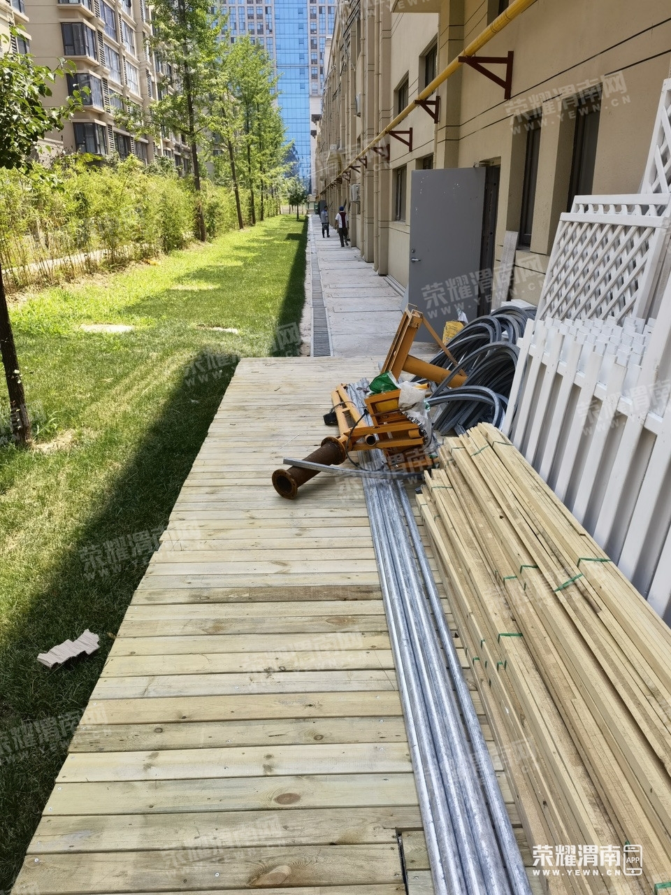 064926x557sd52ydccdyu2.jpg