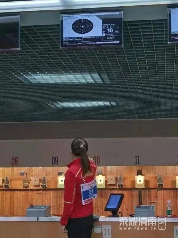 143738m4l7i57qf8jqwcit.jpg