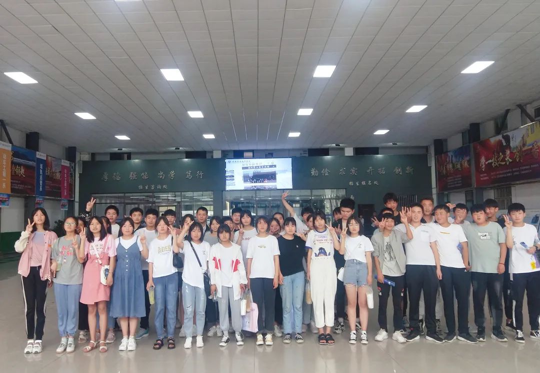 162802pw4cd11g5joy4uc5.jpg