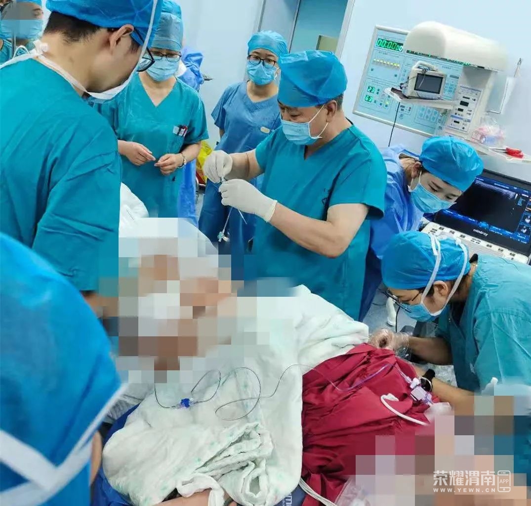 112029h9eoccr19dq1cccr.jpg