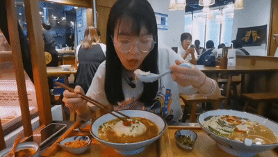 e7a043f5523e800a23c15b0da0844200[00_00_38--00_00_48].gif