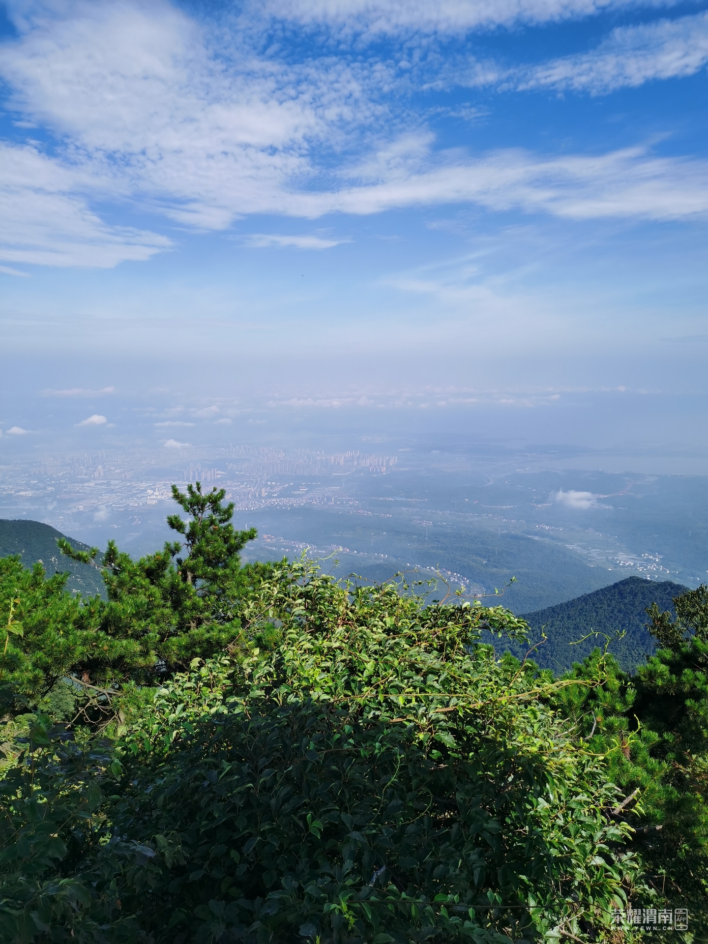 前几天带儿子四川九江七日游让他学习知识并锻炼坚强的意志