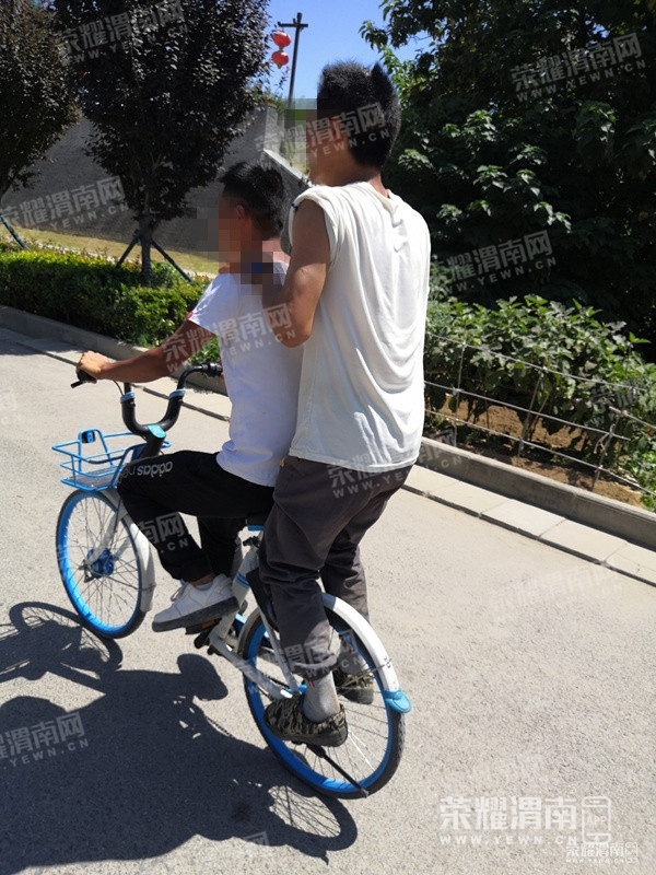124347epxfgg6zpjzezspl.jpg