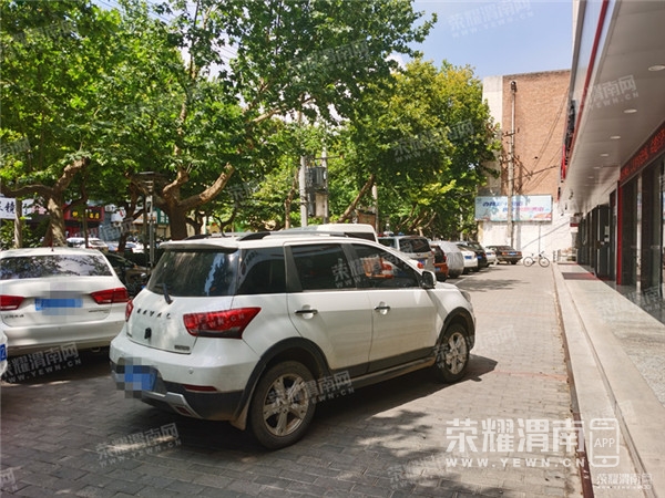 104638emrc6cm1qxarsqwc.jpg
