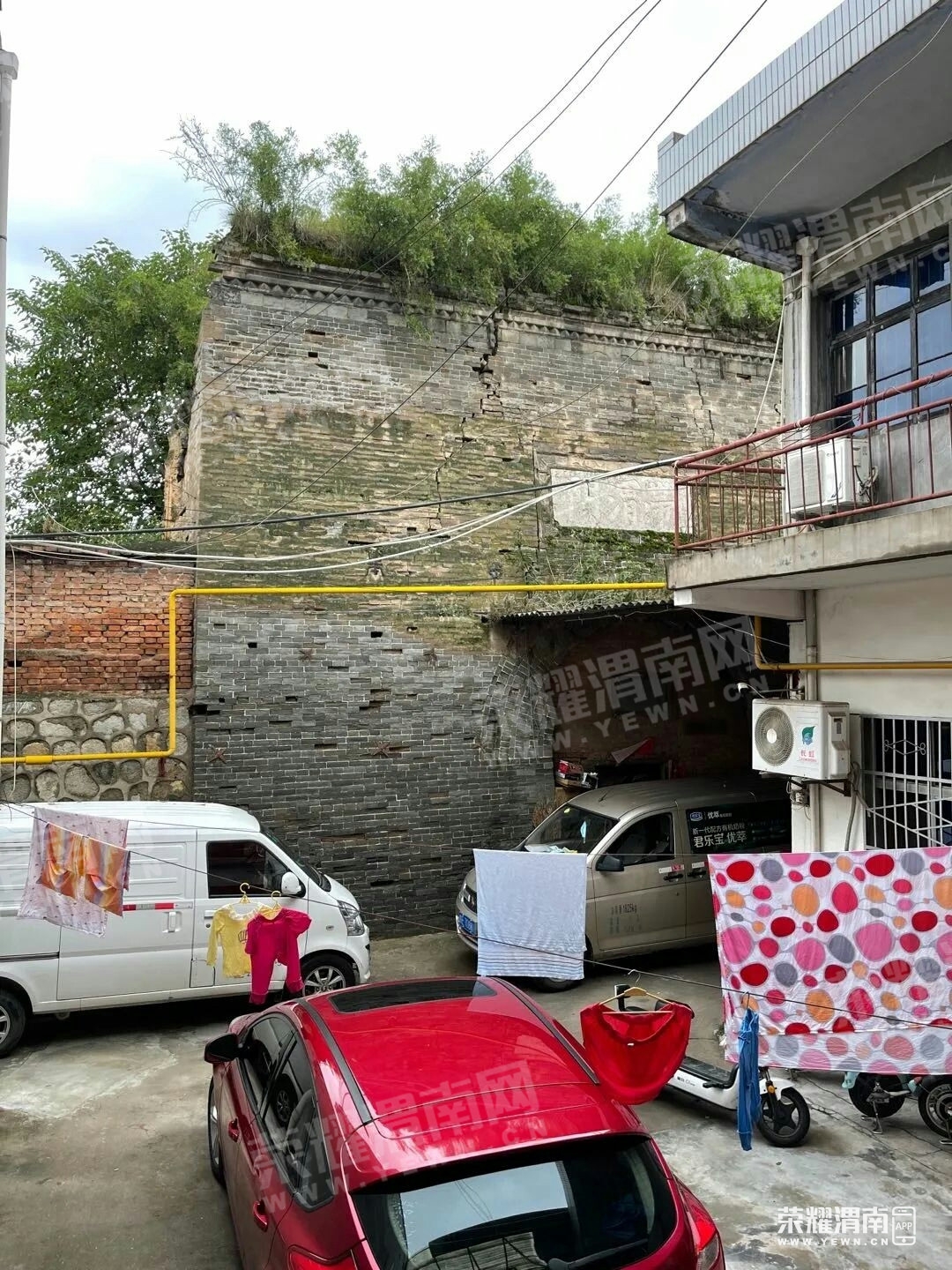 131111puuc4jtjpigdu4ez.jpg