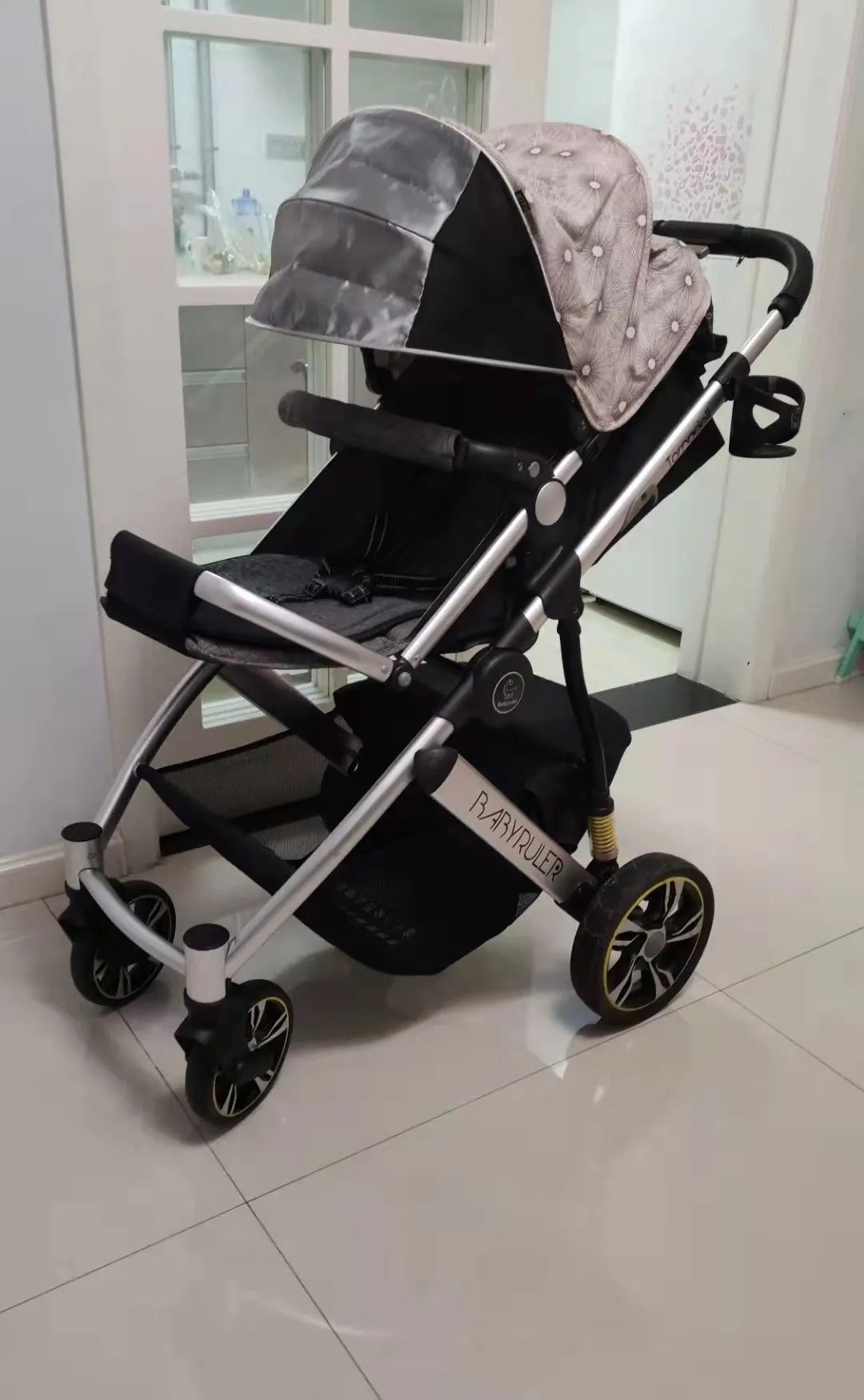 【二手闲置】babyruler龙卷风二代婴儿高景观推车