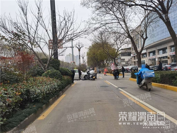 102641d9d7lmc3lelklcue.jpg