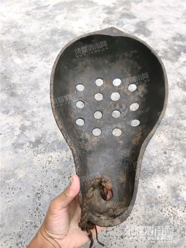 122141pu5zbo9c8zmooate.jpg