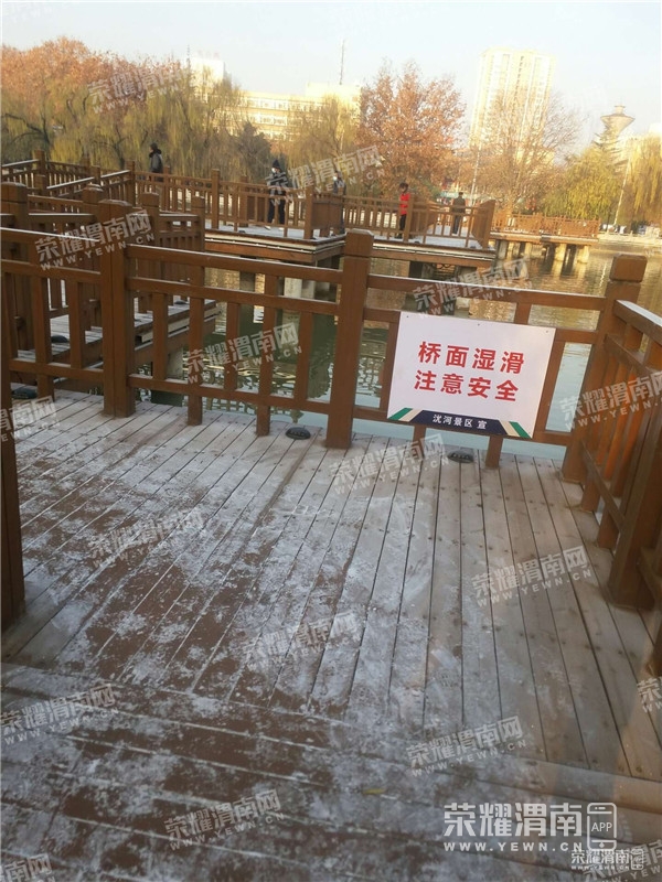 085836yxkm8mg48xbl4lbx.jpg