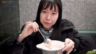 154221f7oyq2g2676db6qt.gif