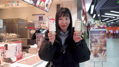 154222o77kzp766an7pd8s.gif