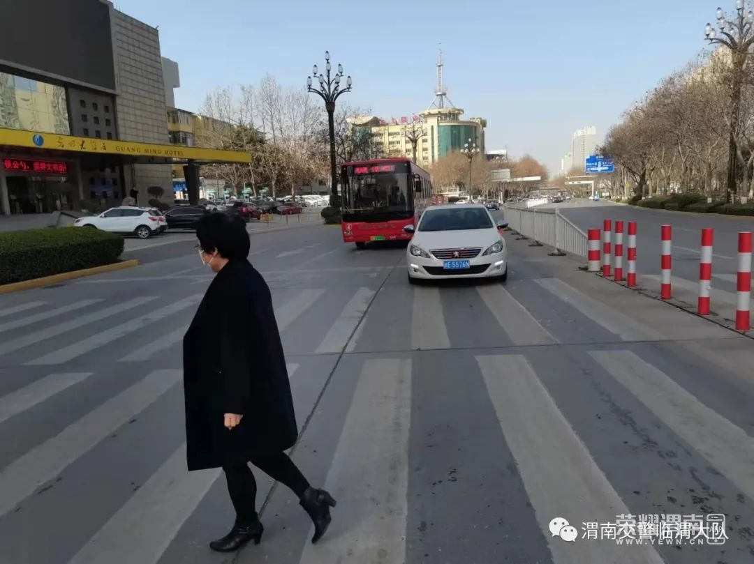 174934p6bn28sbns2bi6r8.jpeg