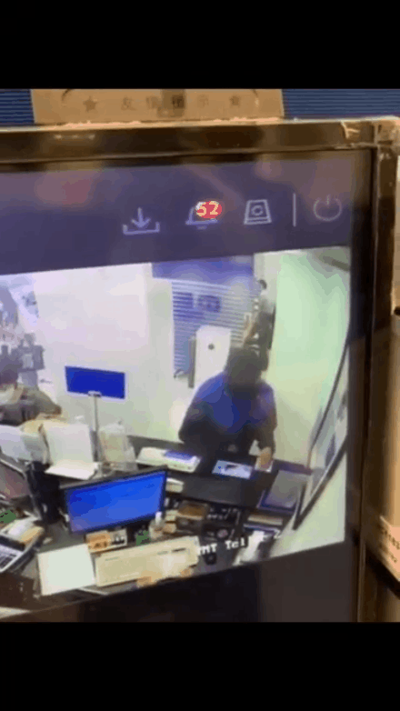150020kl1itmizav2sv99u.gif