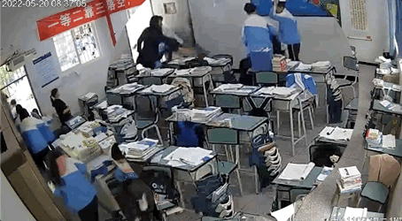143437uxzb9njd8iqi3qnn.gif