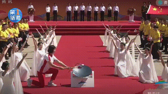 150755mdxy7ffo6h6oxh3l.gif