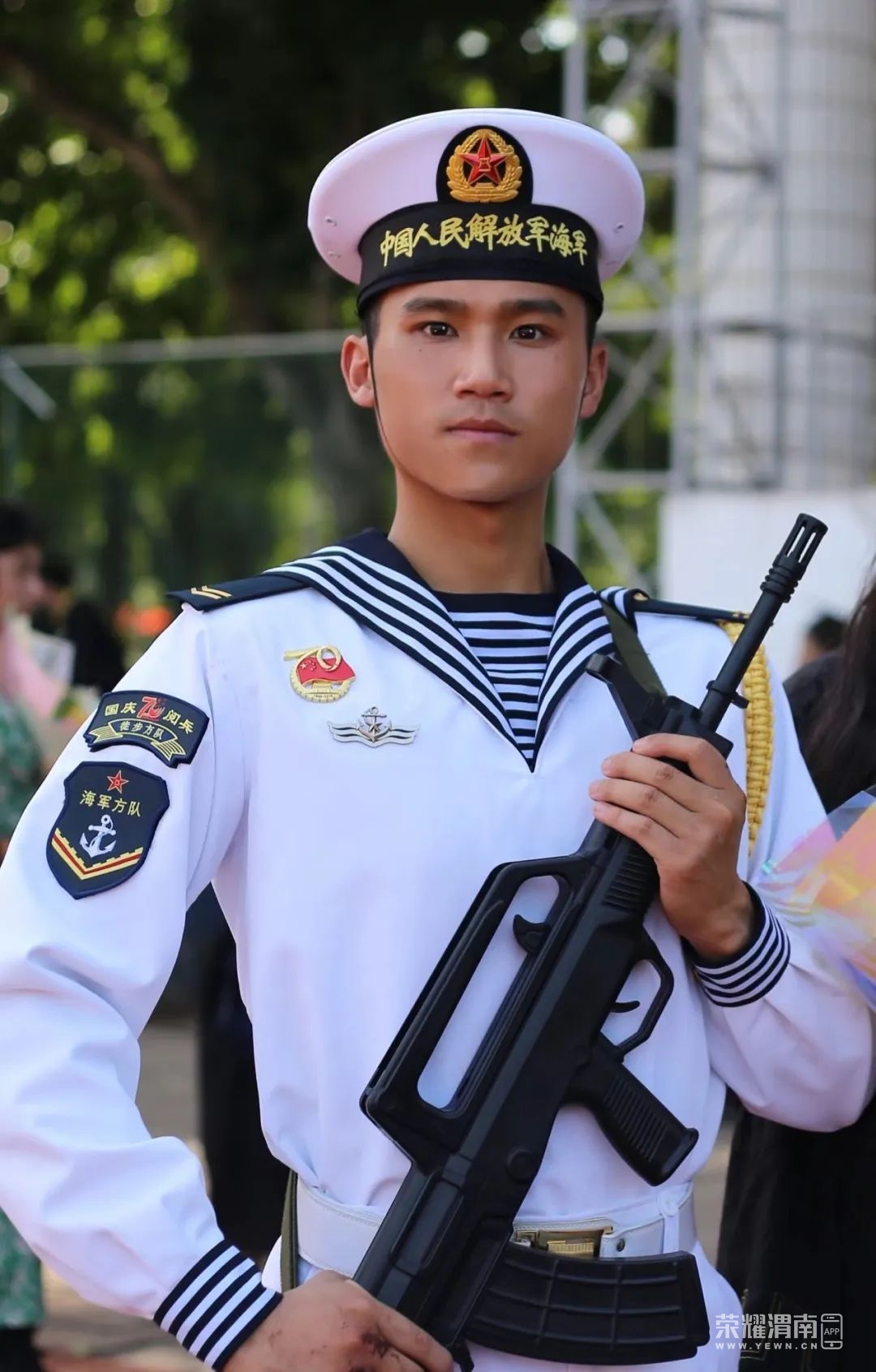 143438idd9smm4bm0jw0pt.jpeg