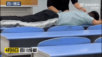 161518vzd0f2pw8mwmadw5.gif