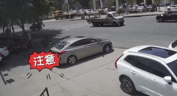 203549i1z10vjdszfdscii.gif
