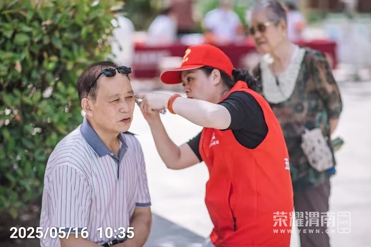 180652n2rettotee26b972.jpg