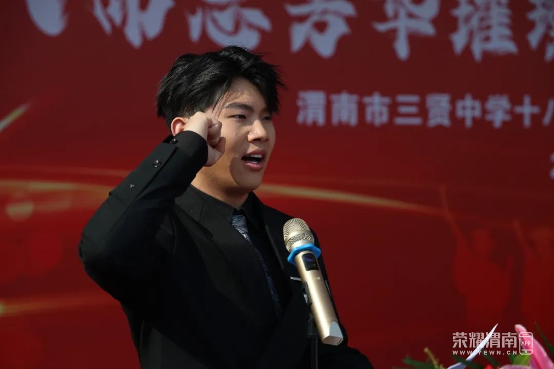 174129jy1bt9qq11yzgu7m.jpeg