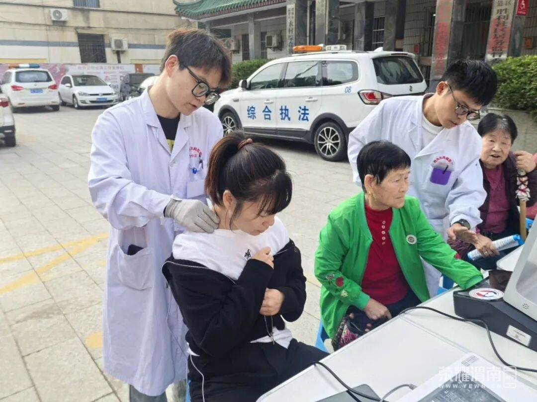 170428hksy4eigtigt4tif.jpeg