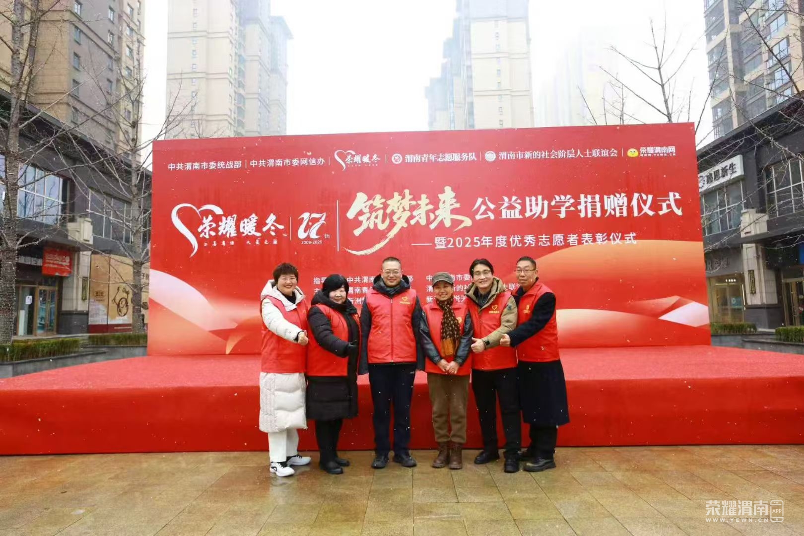 180300shbpih3akx52kgxj.jpg